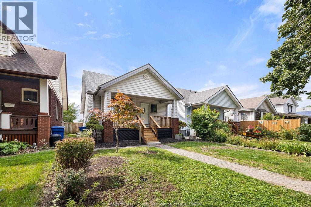 1129 JANETTE AVENUE - 26