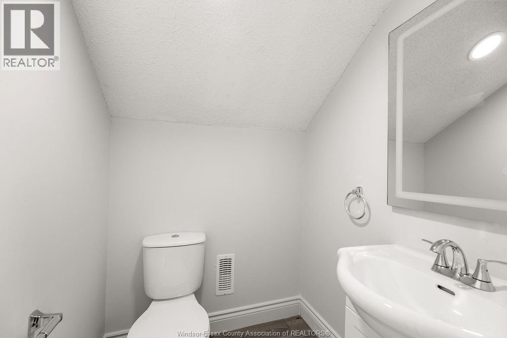 1129 JANETTE AVENUE - 15