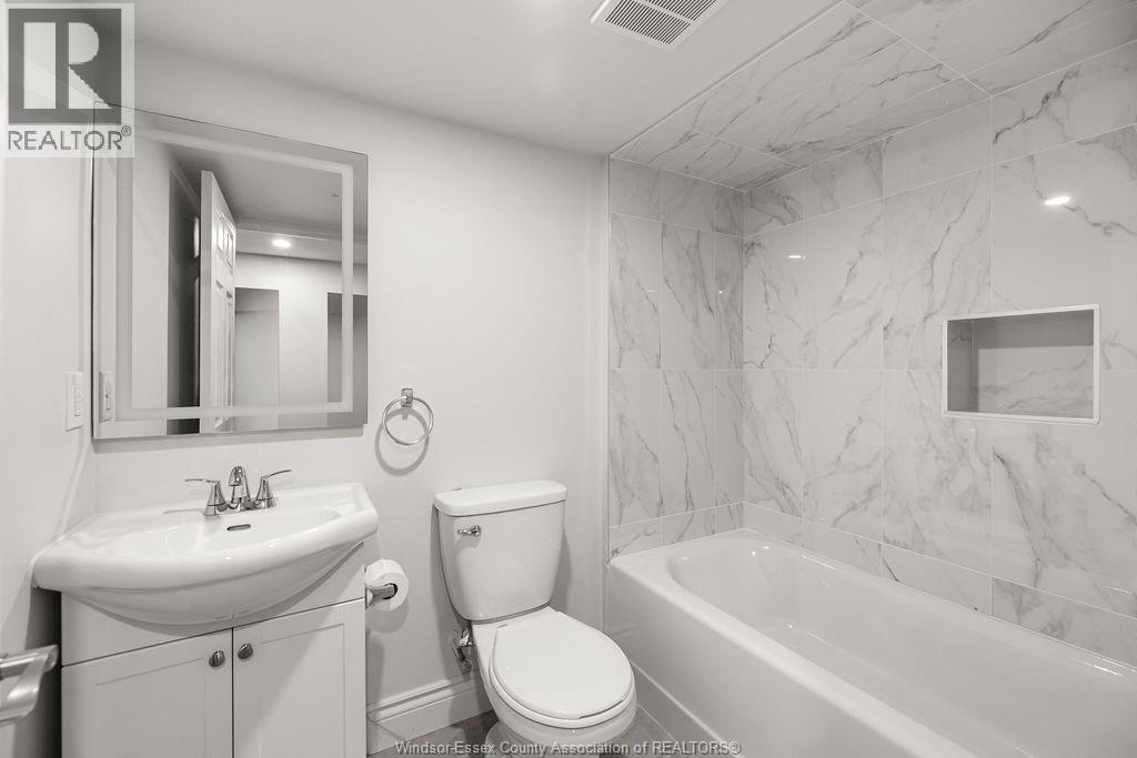 1129 JANETTE AVENUE - 19