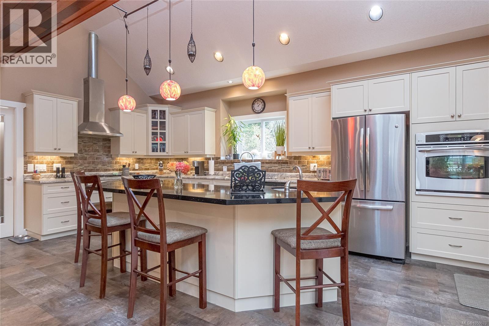 7285 Osborne Bay Rd - Image 15