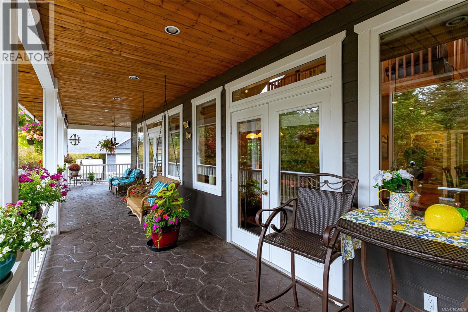 7285 Osborne Bay Rd - Image 37
