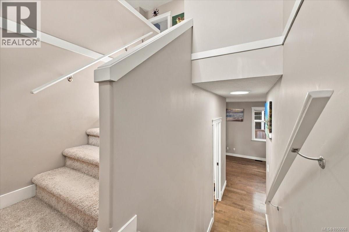 #11 3205 Gibbins Rd - Image 29
