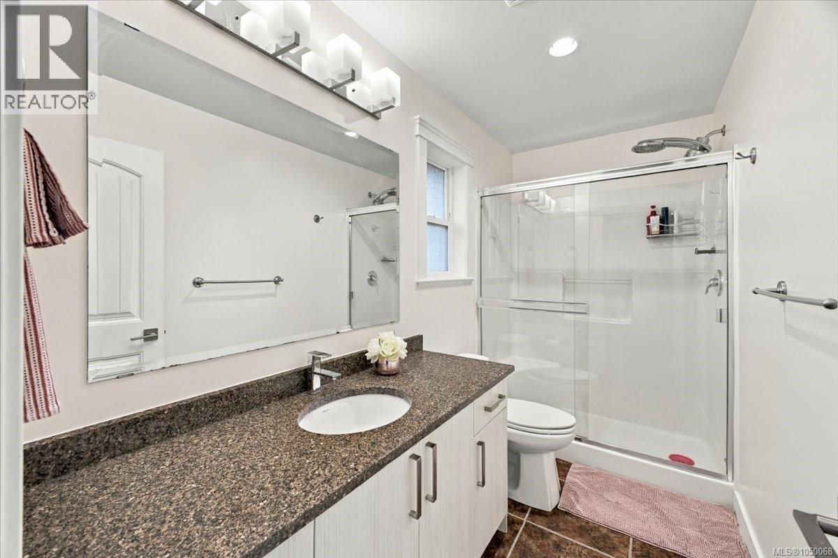 #11 3205 Gibbins Rd - 41