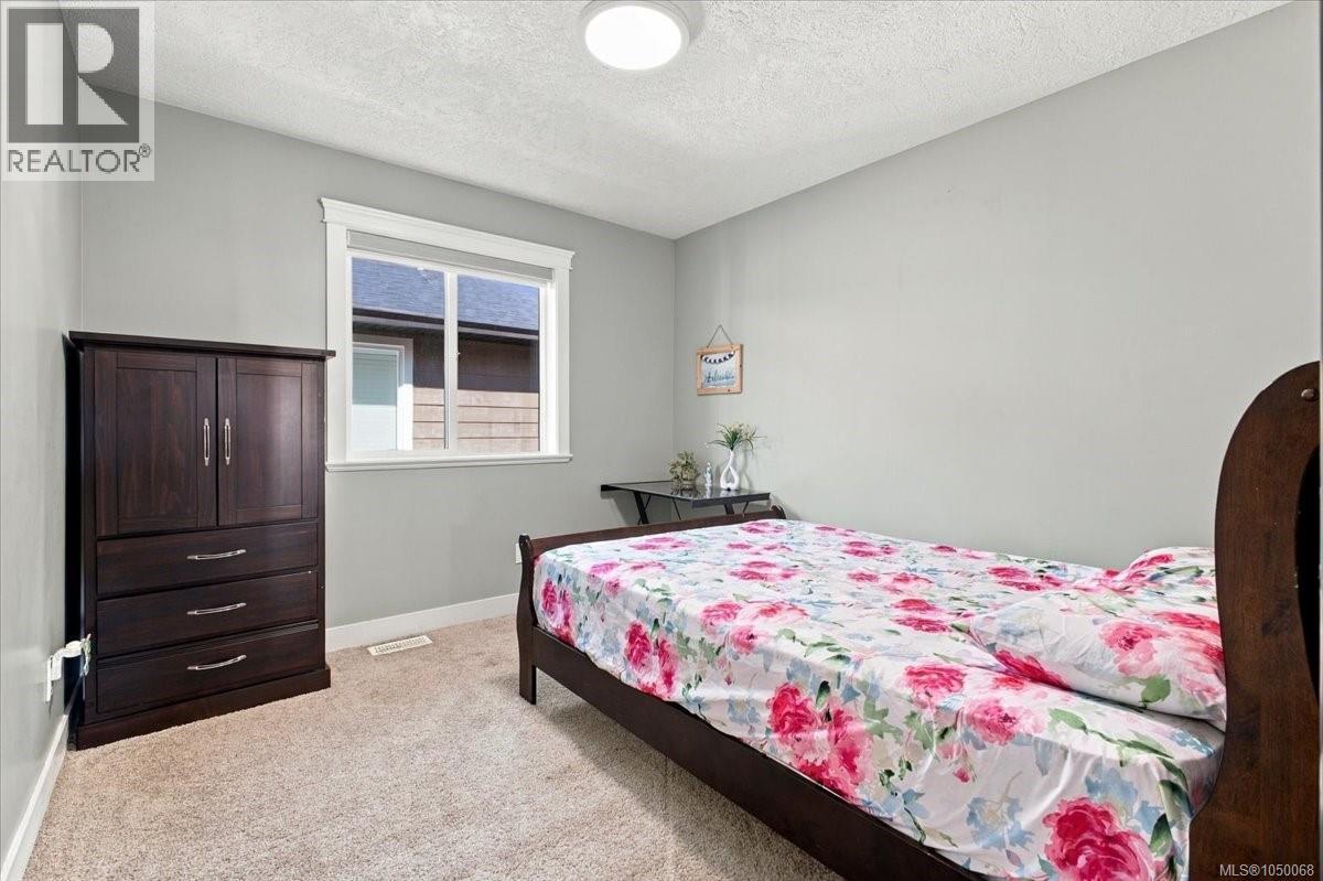 #11 3205 Gibbins Rd - Image 47