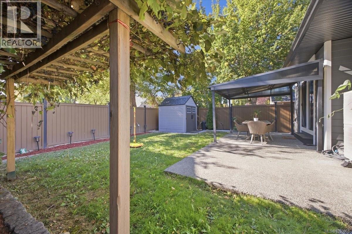 #11 3205 Gibbins Rd - Image 58