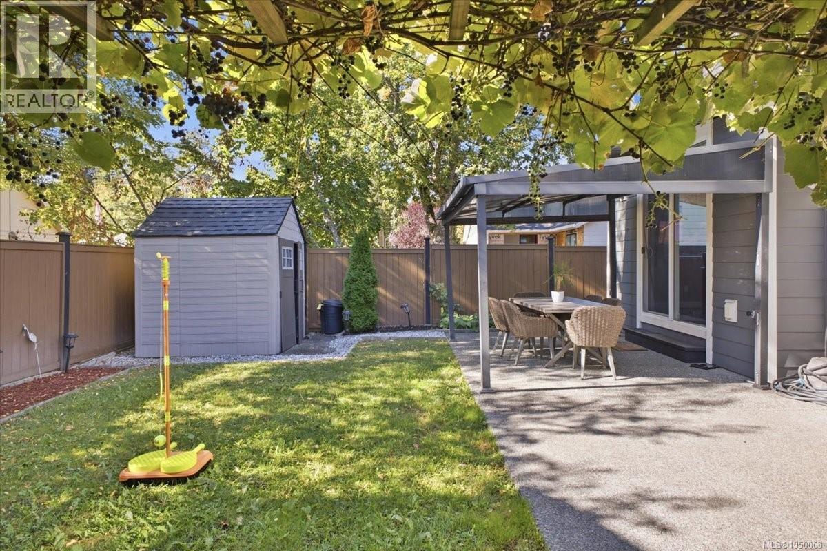 #11 3205 Gibbins Rd - Image 59