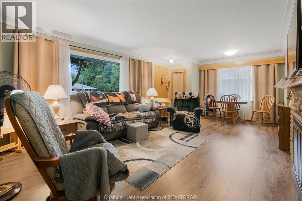 6 Craven DRIVE - 13