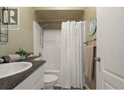 3615 Doncaster Dr, Saanich, BC V8P3W5 Photo 16