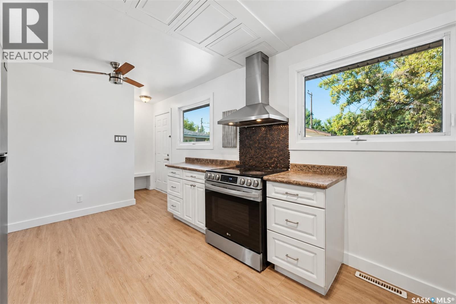 405 W AVENUE N - 13
