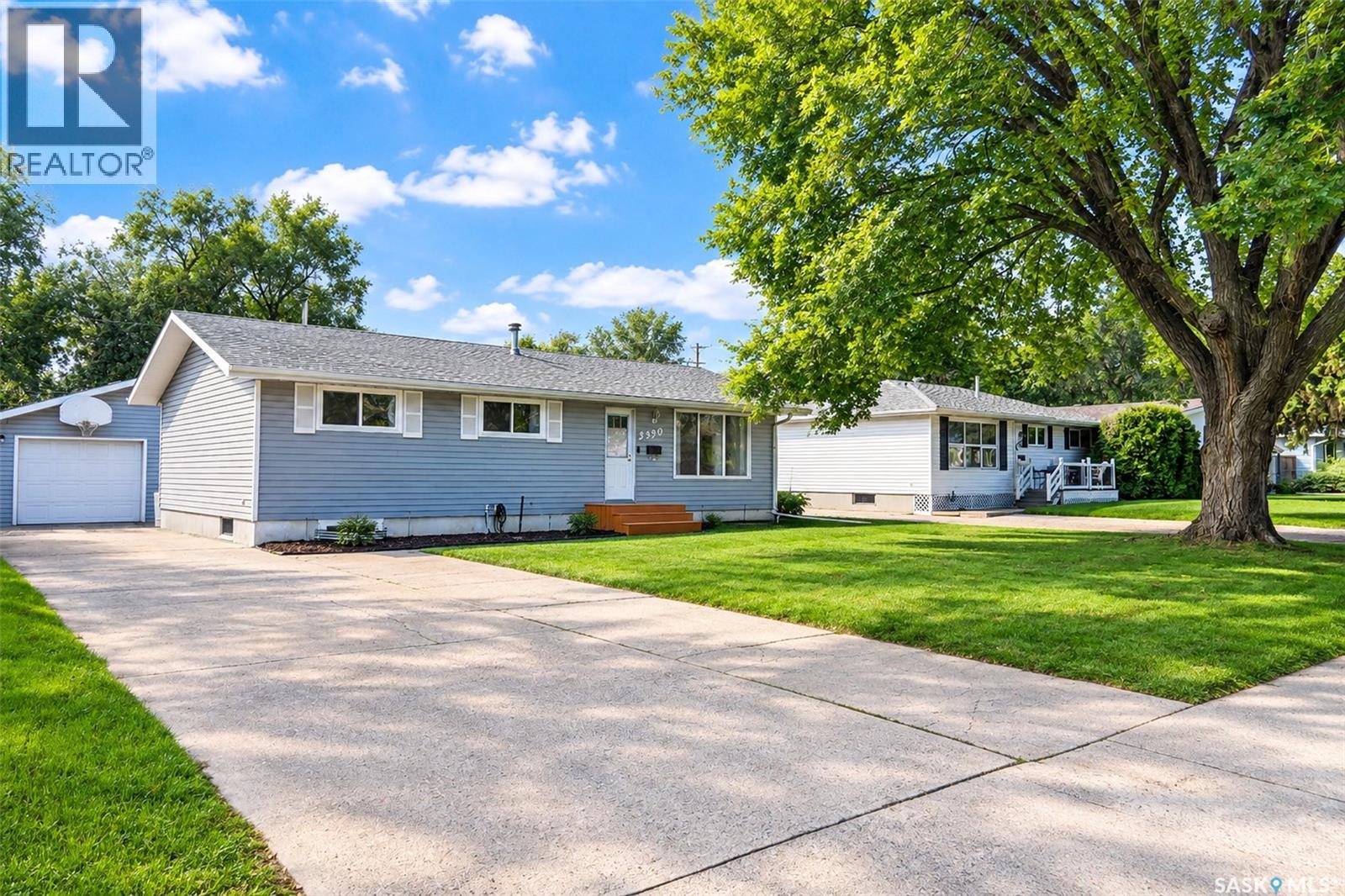 2320 Preston AVENUE S - 2