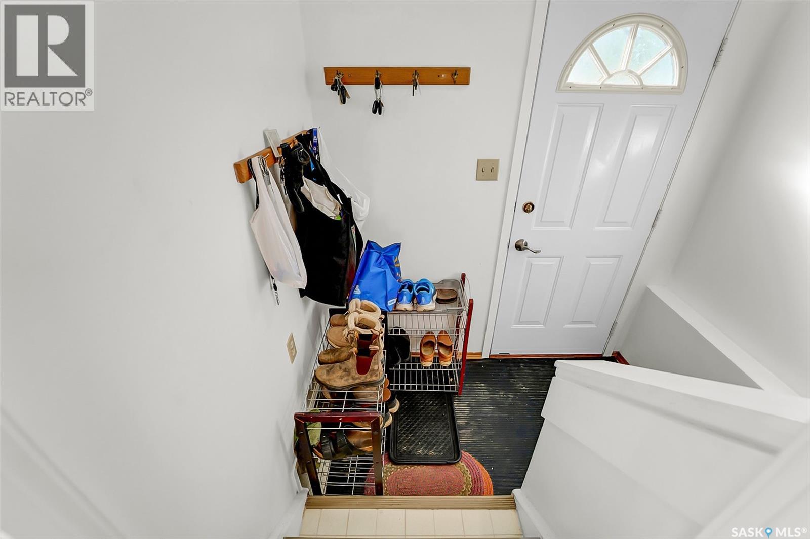 2320 Preston AVENUE S - 33