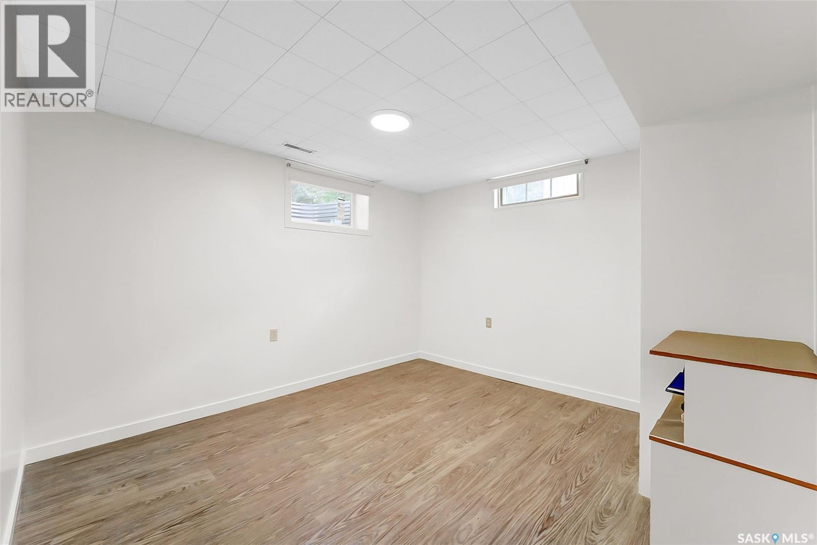 2320 Preston AVENUE S - 40