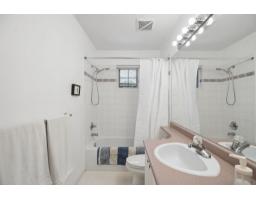 30 16155 82 Avenue, Surrey, BC V4N0P7 Photo 18