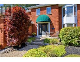 Bedroom 2 - 41 Bancroft Crescent, Whitby, ON L1R2J4 Photo 6
