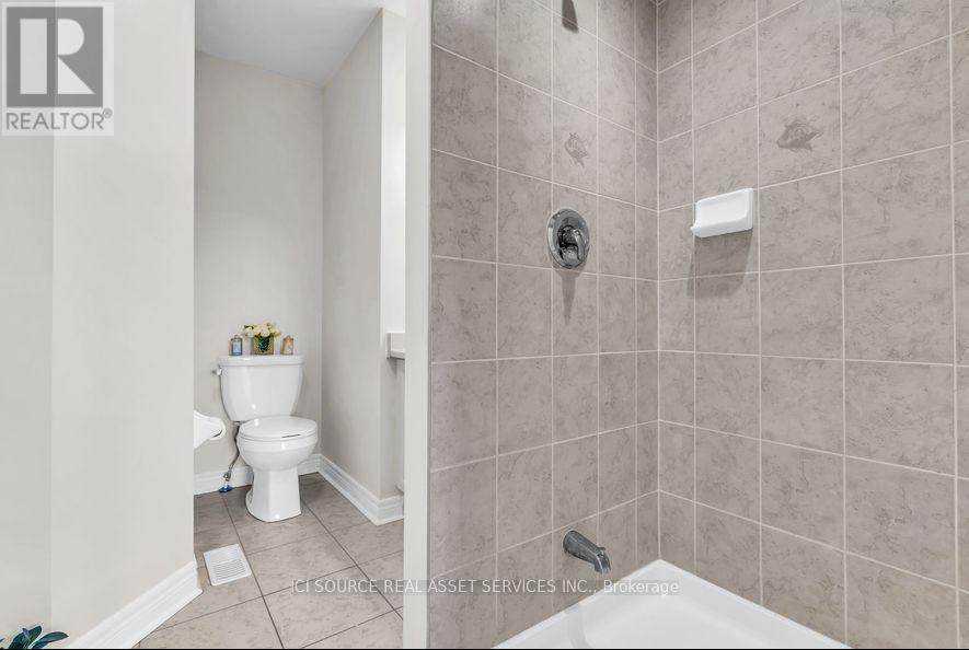 #4 3215 THOMAS STREET - Image 31
