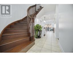 18 Seedland Crescent, Brampton, ON L6R0Z5 Photo 16