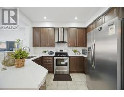 Bedroom 3 - 18 Seedland Crescent, Brampton, ON L6R0Z5 Photo 6