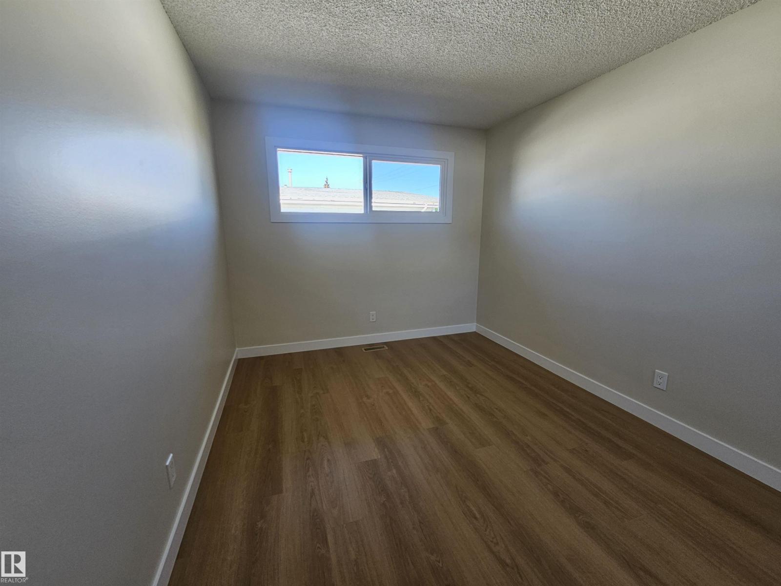 12344 50 ST NW - 14