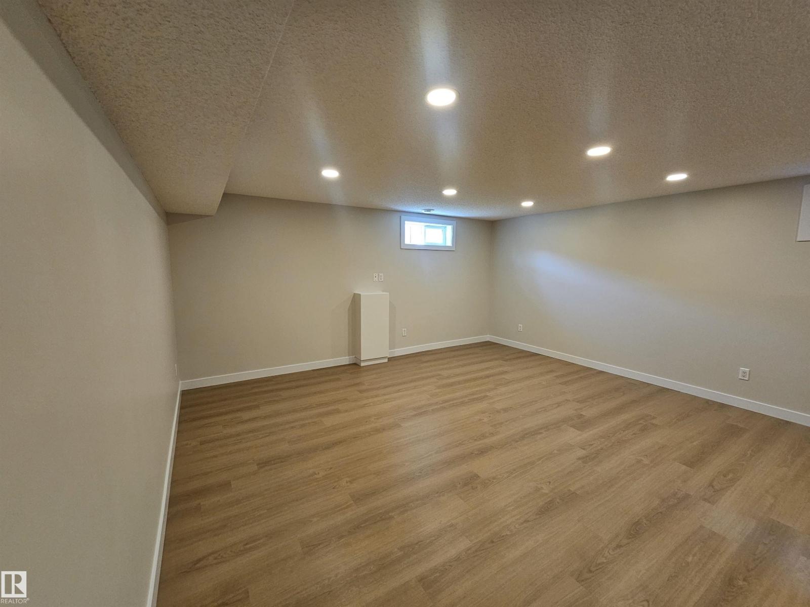 12344 50 ST NW - 17