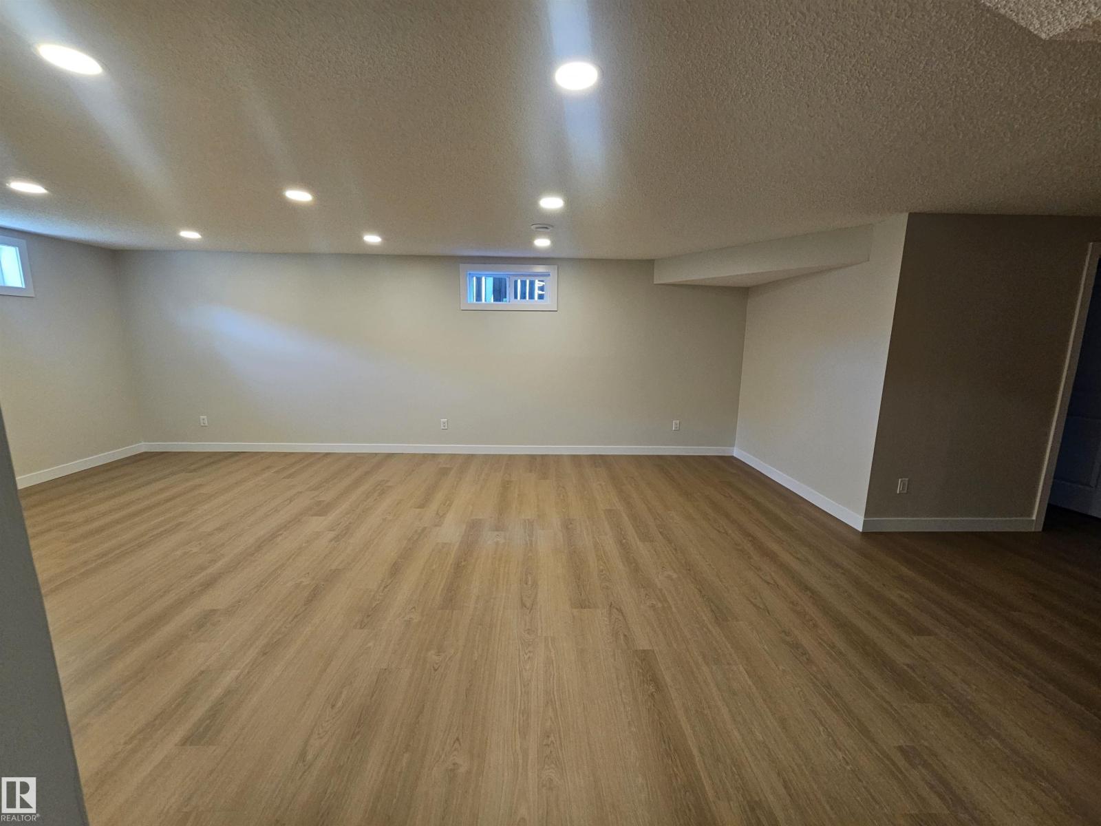 12344 50 ST NW - Image 18