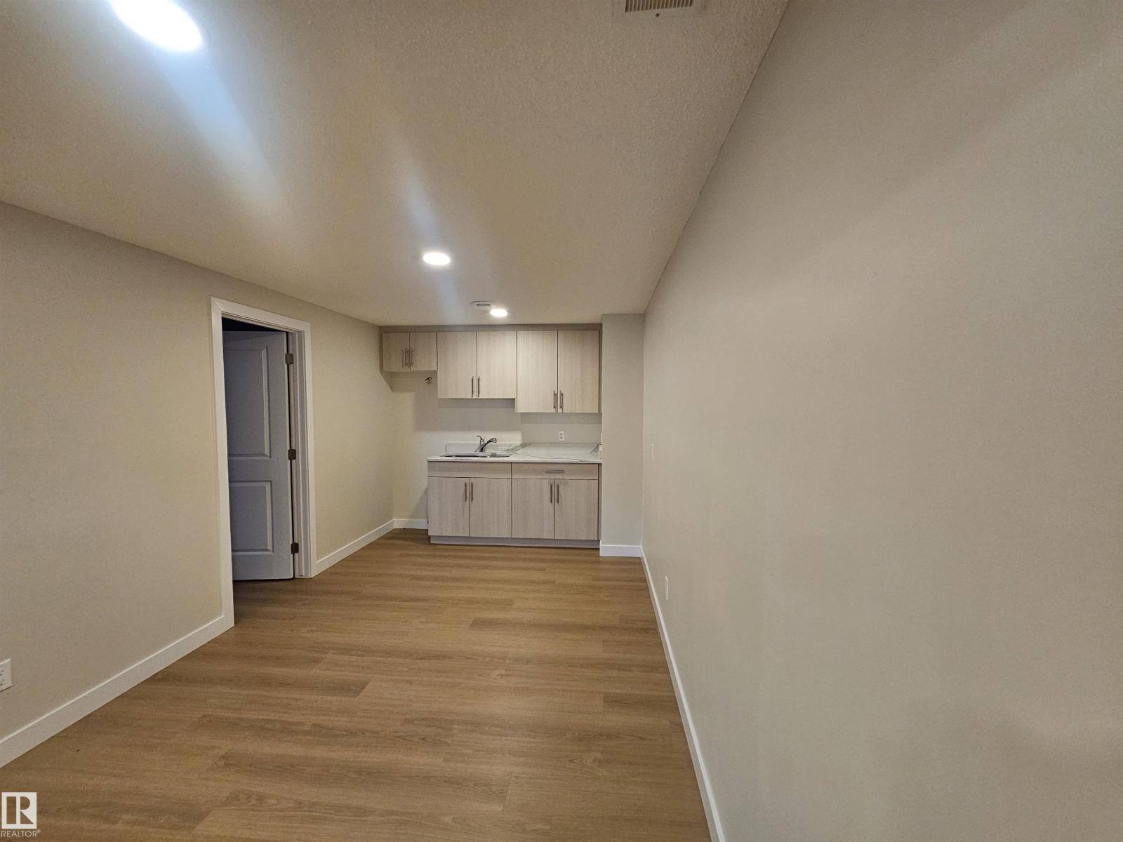 12344 50 ST NW - Image 19