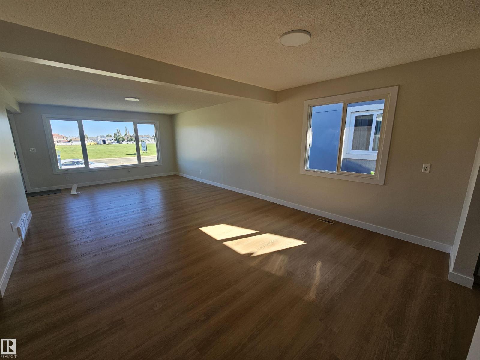 12344 50 ST NW - 2