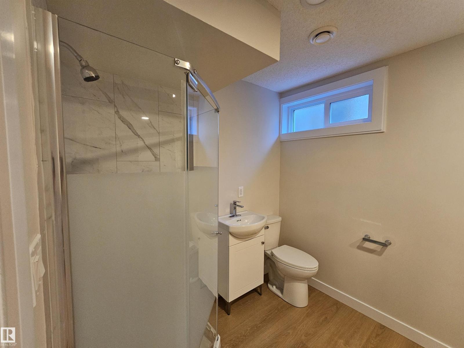 12344 50 ST NW - 20