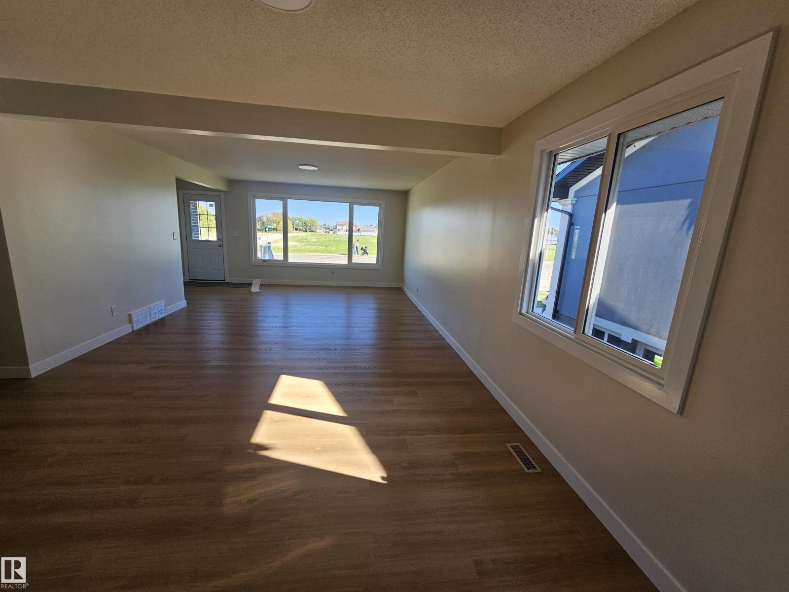 12344 50 ST NW - Image 4