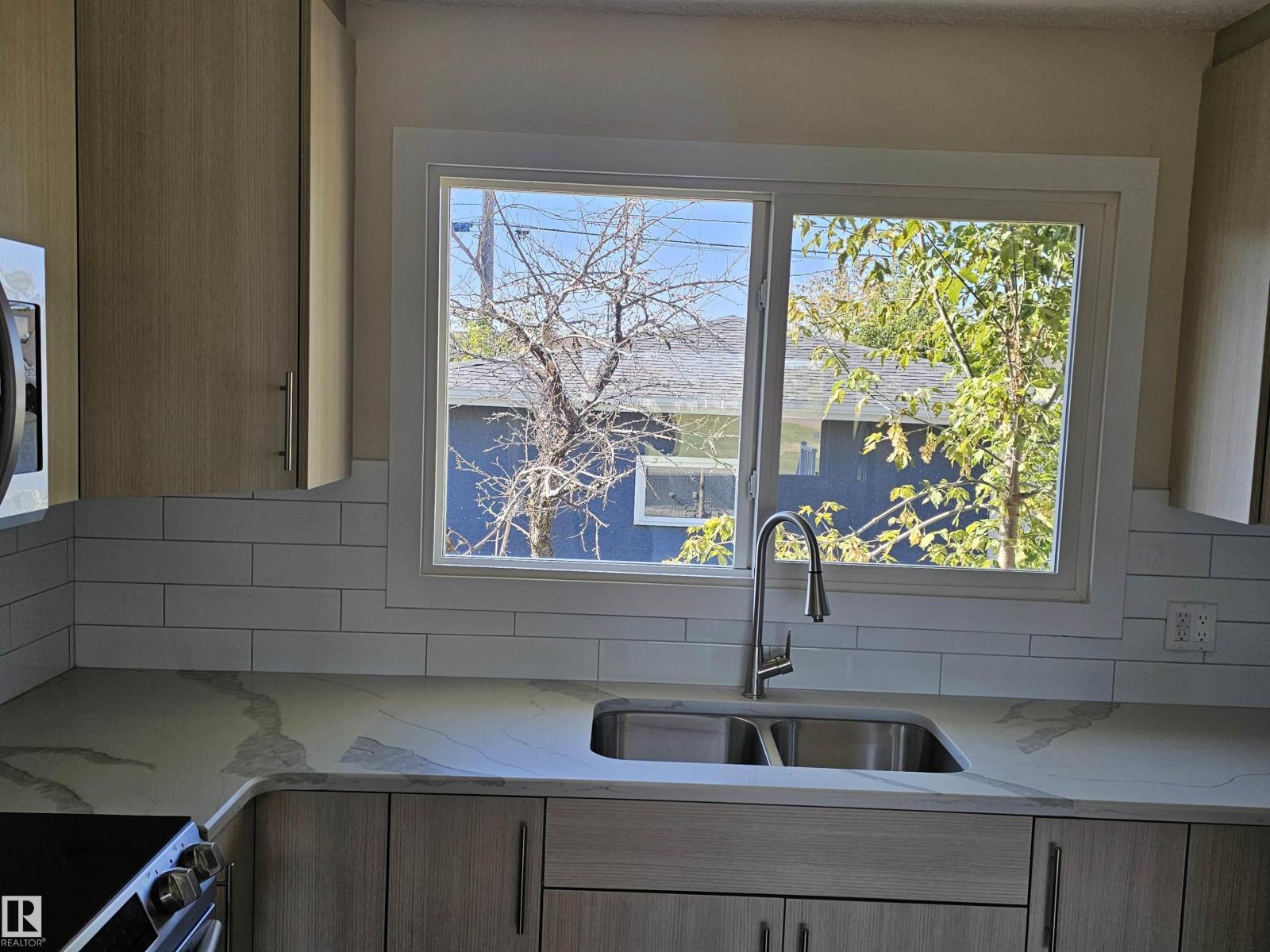 12344 50 ST NW - 8