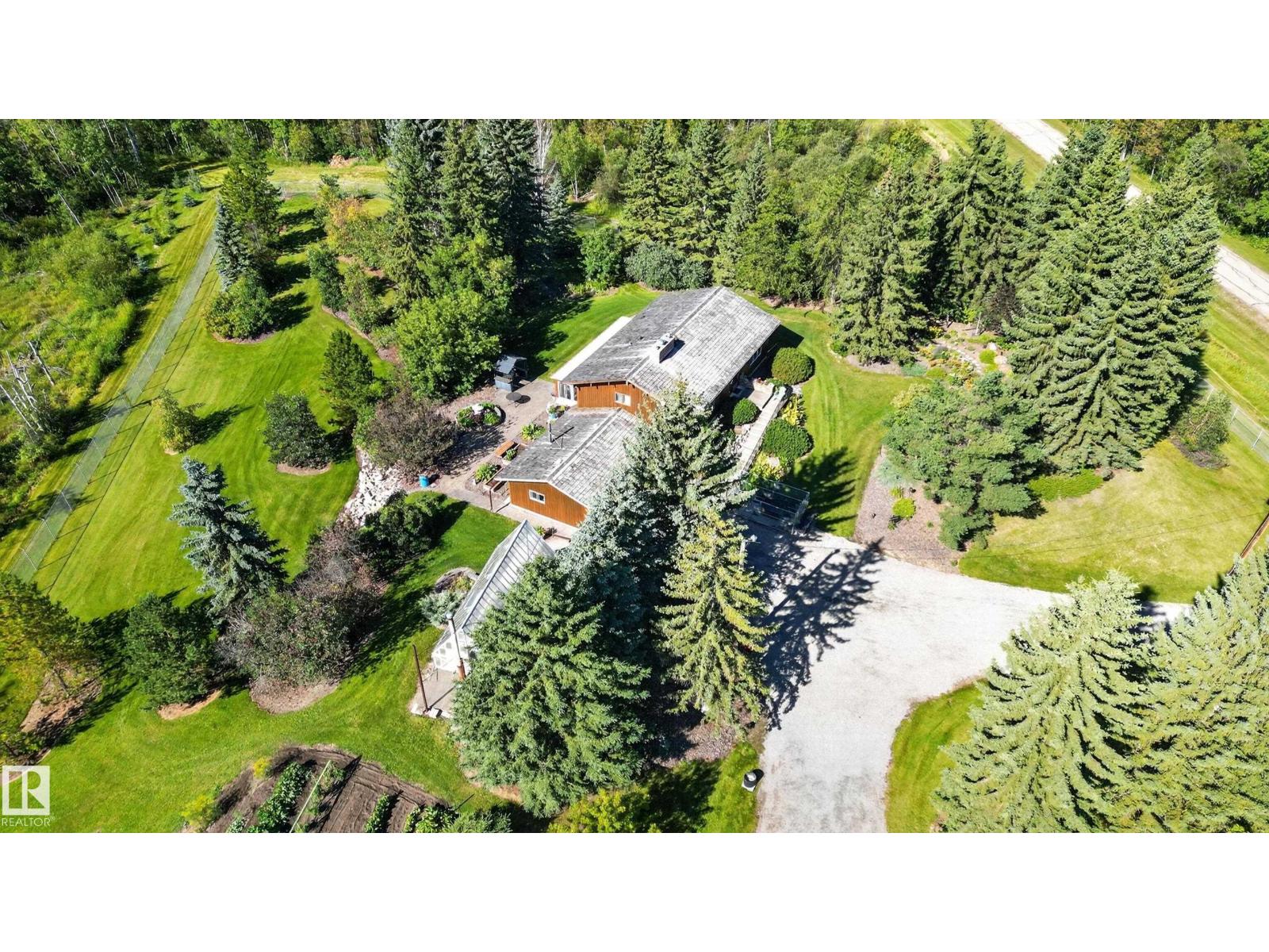 #49 53127 RANGE ROAD 211 - 35