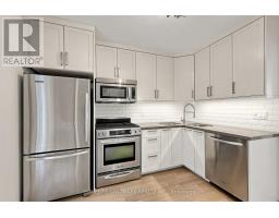 190 Lawrence Avenue W, Toronto, ON M5M1A8 Photo 15