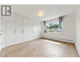 190 Lawrence Avenue W, Toronto, ON M5M1A8 Photo 22