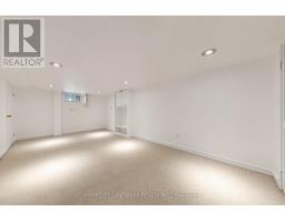 190 Lawrence Avenue W, Toronto, ON M5M1A8 Photo 32