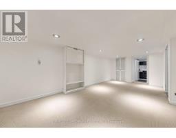 190 Lawrence Avenue W, Toronto, ON M5M1A8 Photo 35