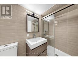 190 Lawrence Avenue W, Toronto, ON M5M1A8 Photo 37