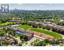 190 Lawrence Avenue W, Toronto, ON M5M1A8 Photo 47