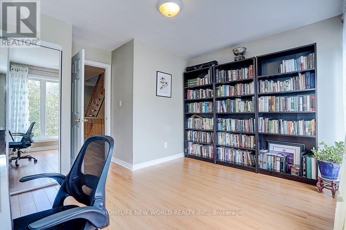 82 DAVID DUNLAP CIRCLE - Image 30