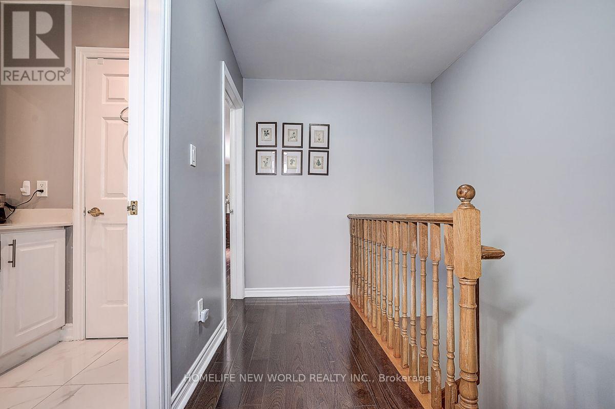 82 DAVID DUNLAP CIRCLE - Image 35