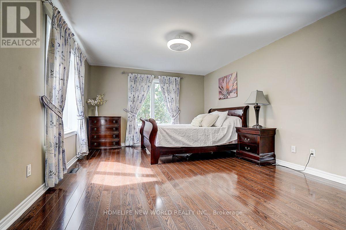 82 DAVID DUNLAP CIRCLE - Image 36