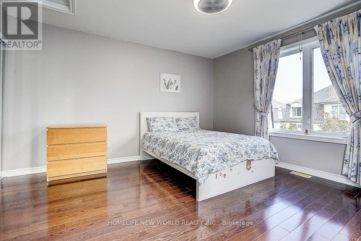 82 DAVID DUNLAP CIRCLE - Image 42