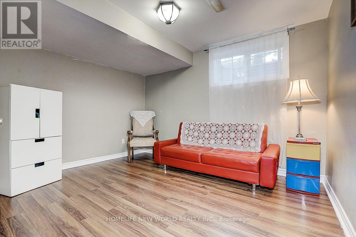82 DAVID DUNLAP CIRCLE - Image 43