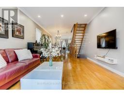 82 David Dunlap Circle, Toronto, ON M3C4C1 Photo 12