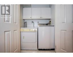 82 David Dunlap Circle, Toronto, ON M3C4C1 Photo 27