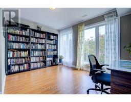 82 David Dunlap Circle, Toronto, ON M3C4C1 Photo 29