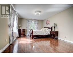 82 David Dunlap Circle, Toronto, ON M3C4C1 Photo 36