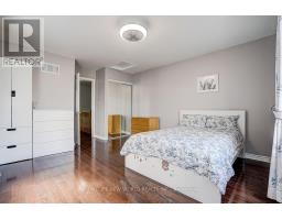 82 David Dunlap Circle, Toronto, ON M3C4C1 Photo 41