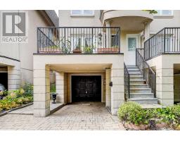 82 David Dunlap Circle, Toronto, ON M3C4C1 Photo 6