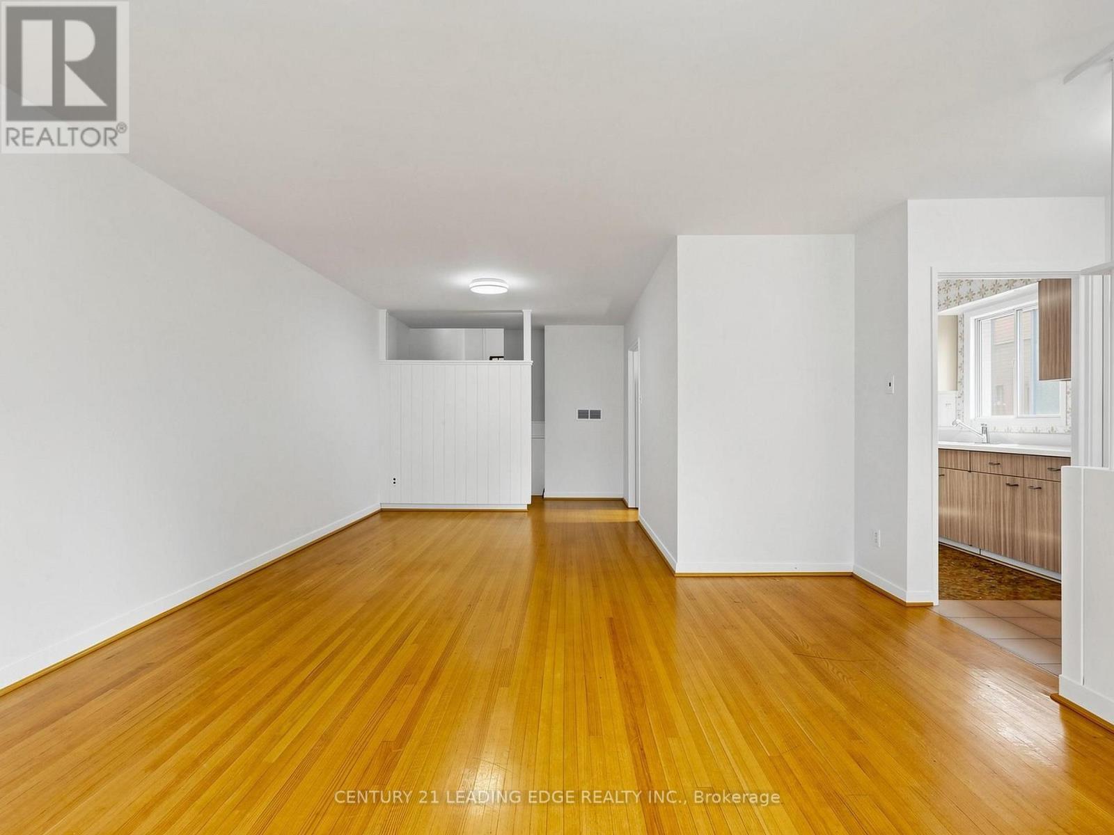 219 LYNEDOCK CRESCENT - 11