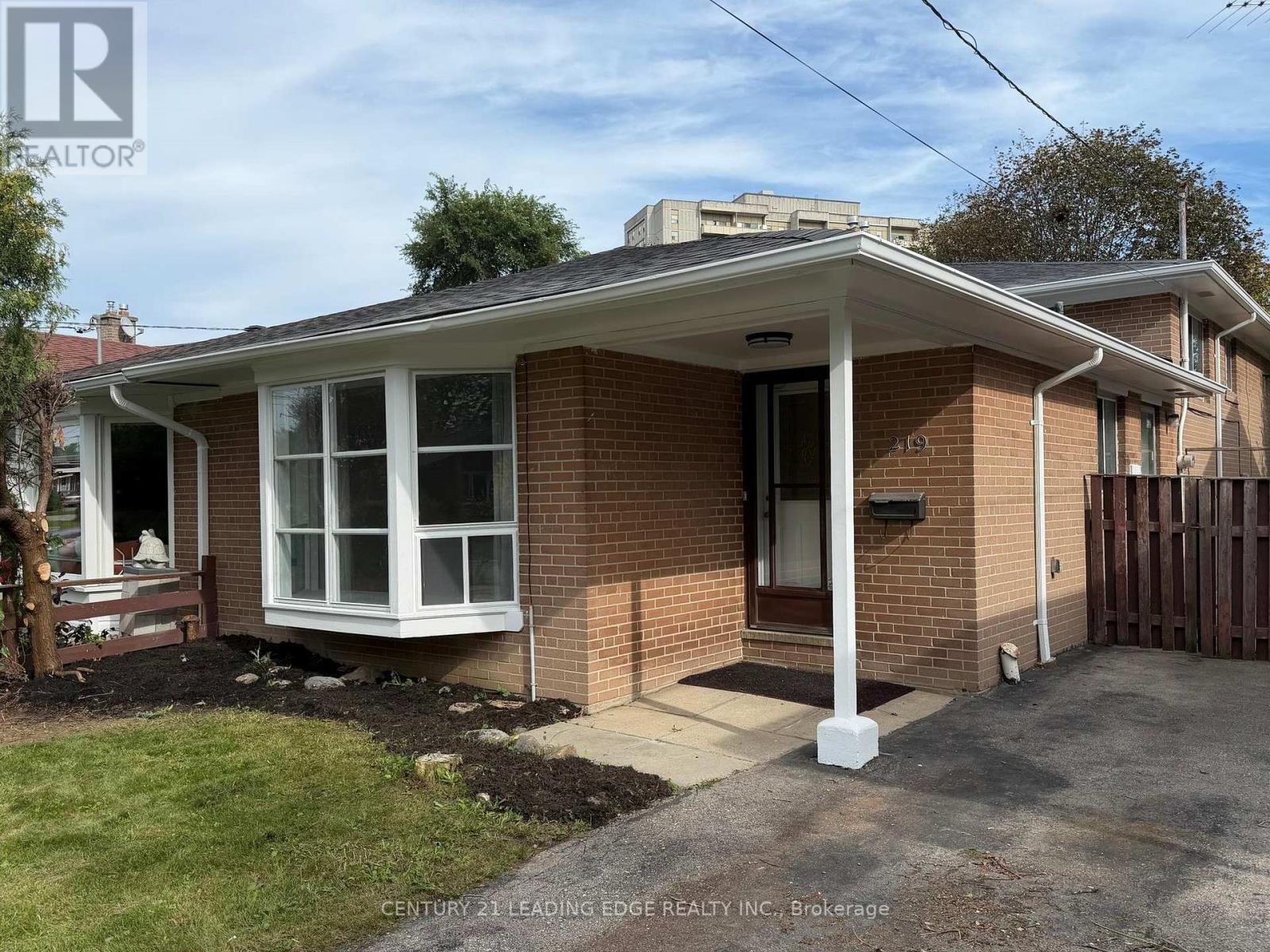 219 LYNEDOCK CRESCENT - Image 39