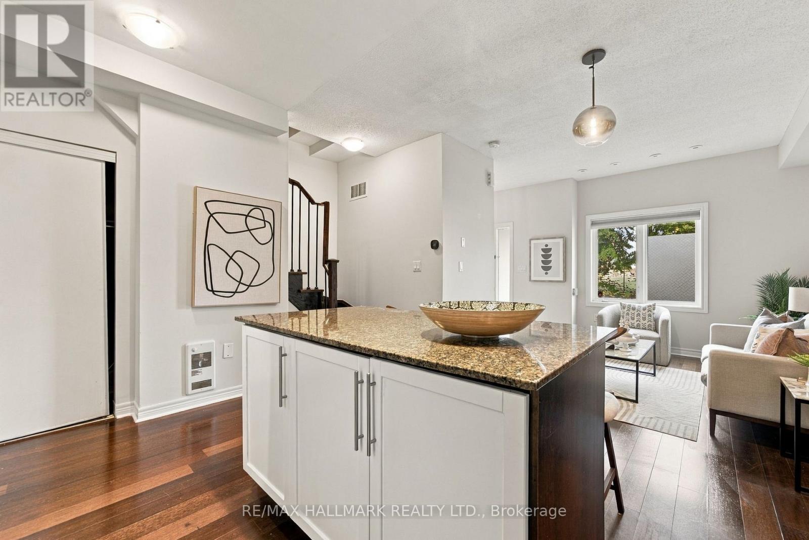 549 SHUTER STREET - 13